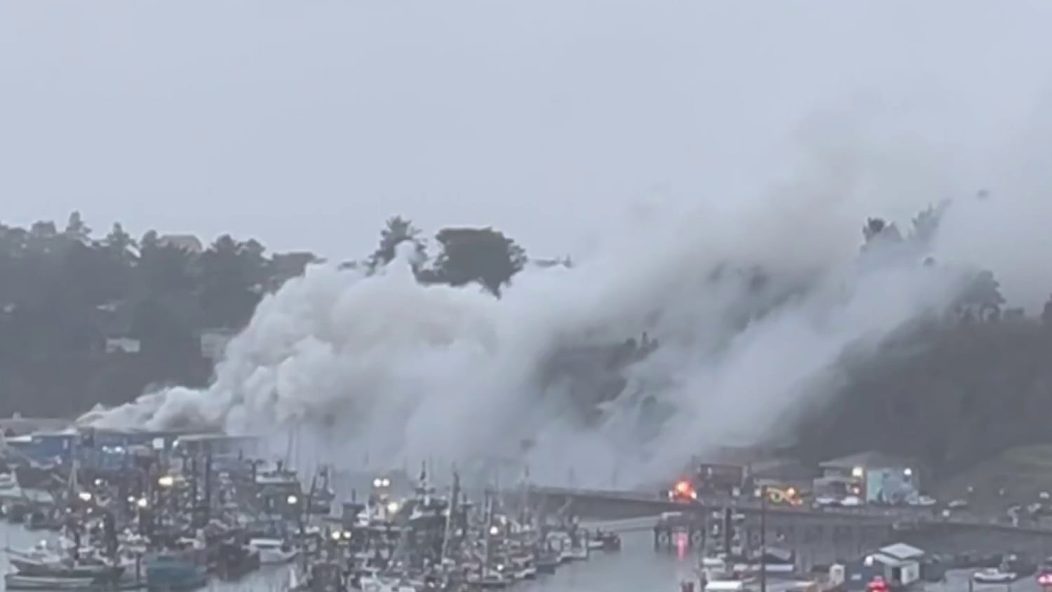 Fire at seafood plant forces evacuations in Oregon