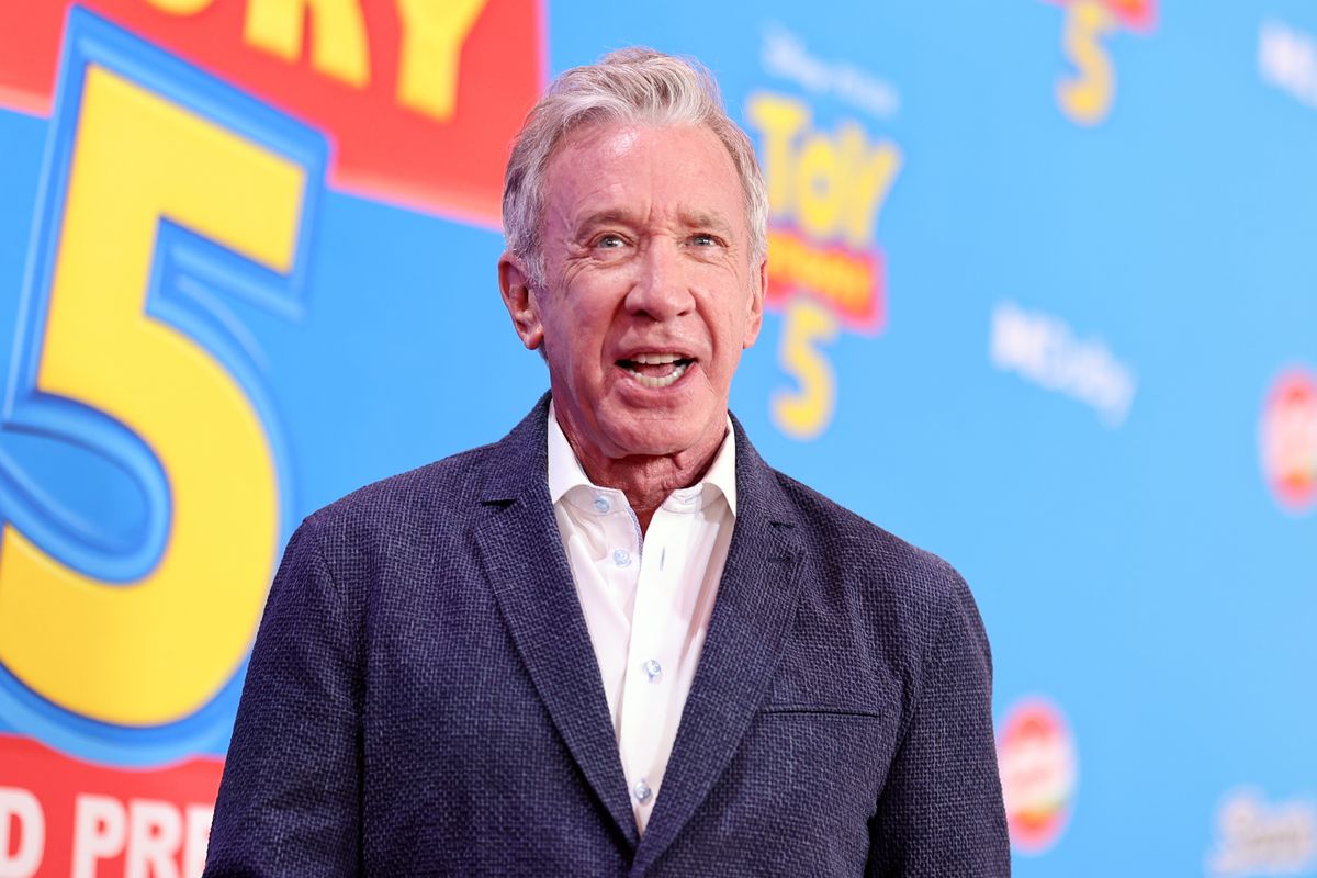 Did Tim Allen write Facebook post attacking Democrats?