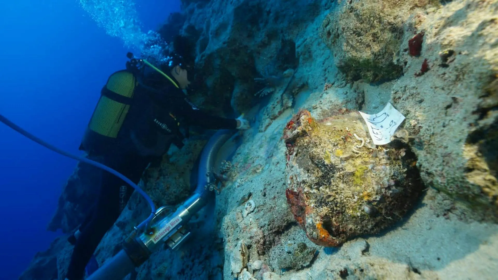 Archaeologists may have just found the world’s oldest shipwreck