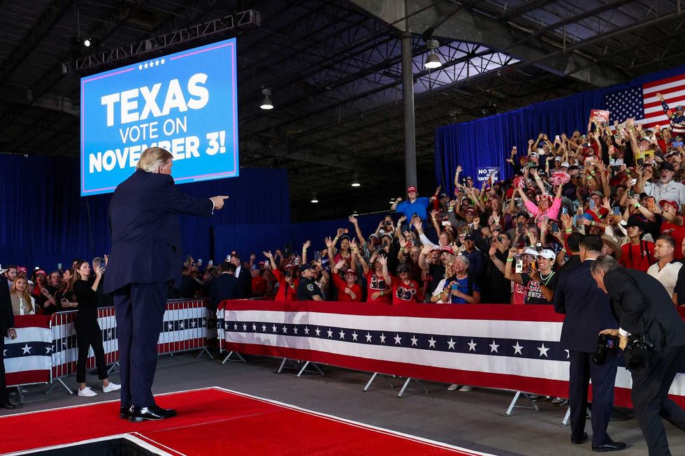 Mockery erupts as camera exposes ’embarrassing’ size of Trump’s red state rally venue